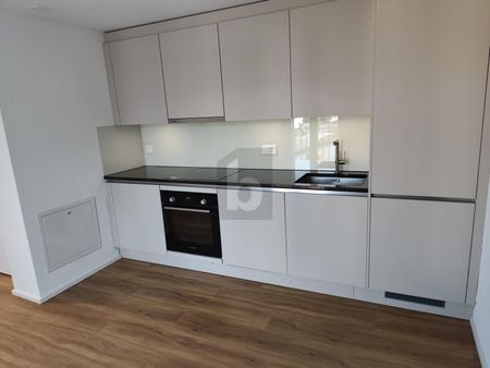 CHARMING WITH A WIDE VIEW - Photo 3