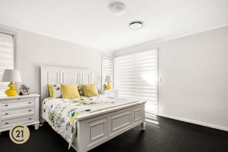 Stunning & Spacious Family Home - Photo 4