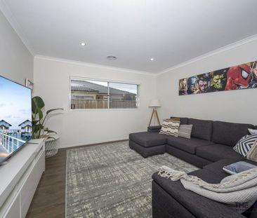 Practical family living house!! - Photo 1