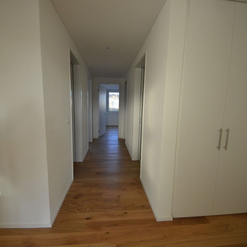 Moderne 4.5-Zimmerwohnung an zentraler Lage in Bülach - Foto 1