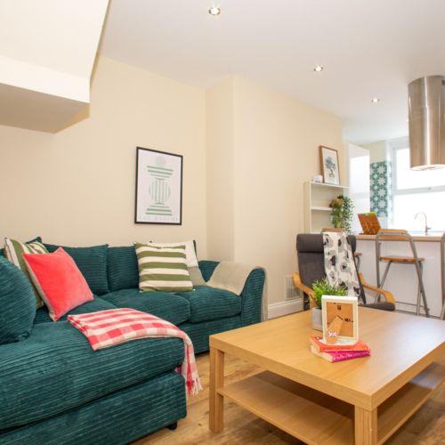 12 Cross Woodstock St, Woodhouse, Leeds, LS2 9JF - Photo 1