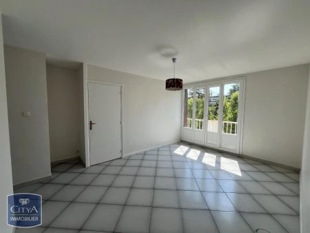 Appartement à louer 4 pièces 70m² - Photo 2