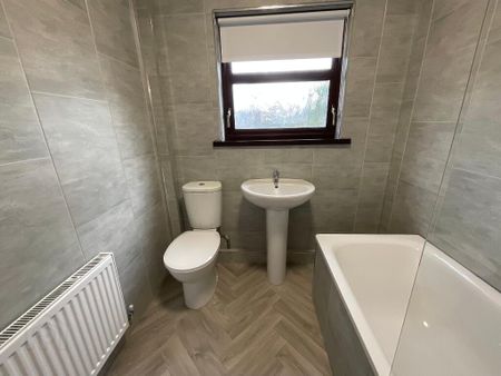 2 Benview Drive, Belfast, BT14 8HS - Photo 3