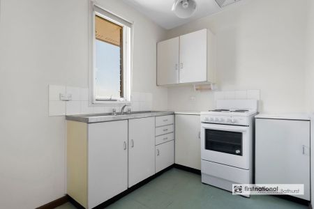 LOW-MAINTENANCE LIVING - Photo 3