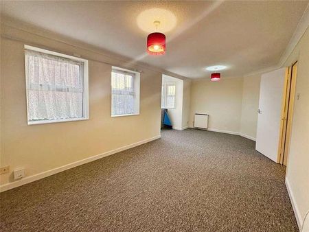 Slade Road, Ryde, Isle Of Wight, PO33 - Photo 4