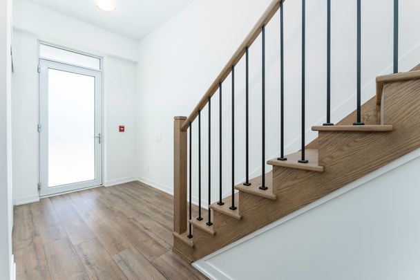 For Lease - 121 Ford Street Unit# 109, Toronto, Ontario - Photo 1