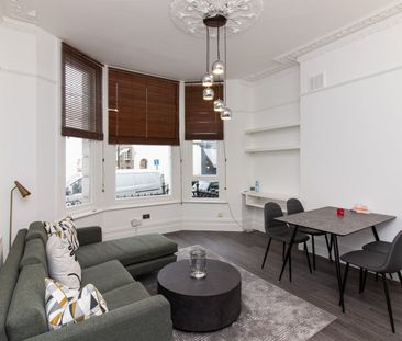 2 Bed Flat, Comeragh Road, W14 - Photo 1