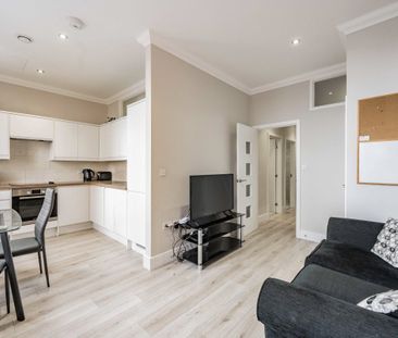 Surrey Street - Photo 3