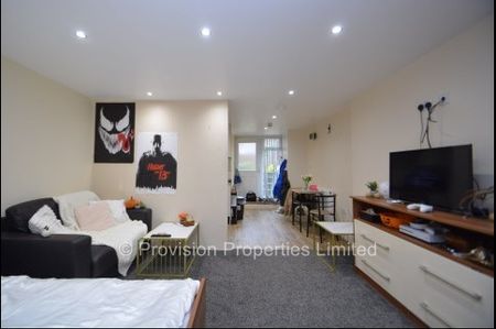1 Bedroom Flats for Rent - Photo 2