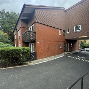 Cedar Close, London, SE21 8 - Photo 3