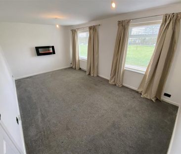 2 bedroom semi-detached house to rent - Photo 3