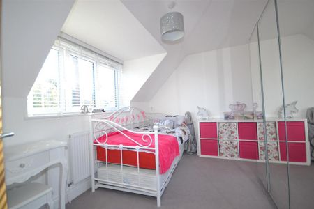 2 bedroom semi-detached house to rent - Photo 3