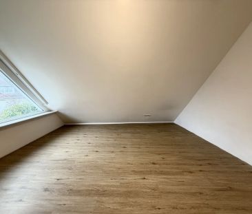 Traumhafte 3-Zimmer Triplex Wohnung mit Garten als auch Dachterrass... - Foto 2