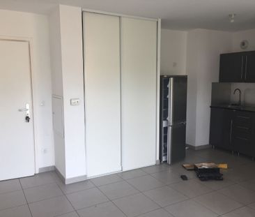 Appartement 2 pièces 40m2 MARSEILLE 12EME 857 euros - Photo 5