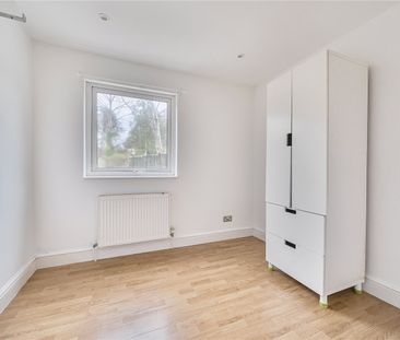 2 Bedroom Flat/Apartment to rent - Photo 5