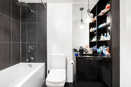 For Lease - 70 Temperance Street Unit# 1912, Toronto, Ontario - Photo 2