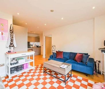 Donoghue Court, Tower Hamlets, E3 - Photo 3