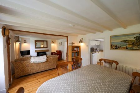 3 bedroom semi-detached house to rent - Photo 3