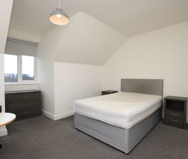 Field Street Avenue, Kettering, Northants, NN16 - Photo 1