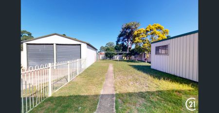 Ample Amounts of Space - Photo 4