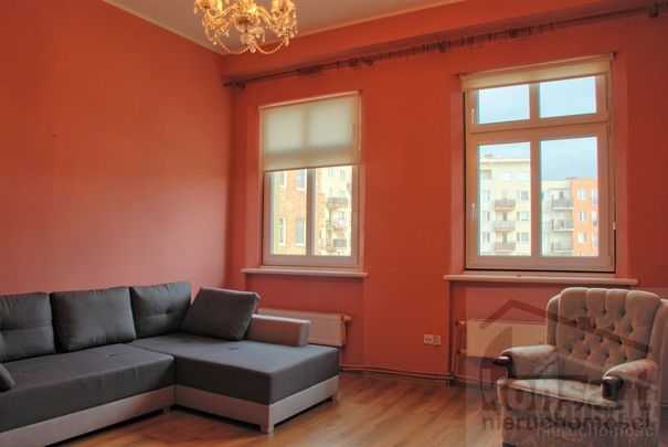 Doskonała lokalizacja ! - Фото 1