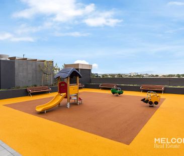 RESORT STYLE LIVING AT IT'S BEST - UNFURNISHED - Photo 5