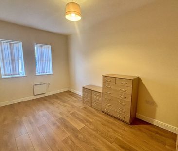 Sandiford Square - Photo 1