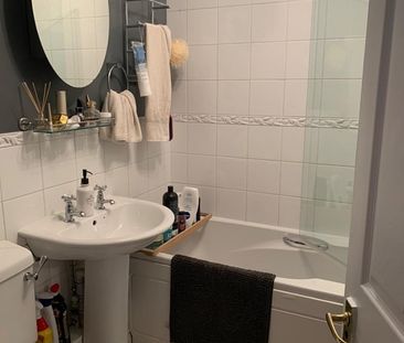 2 Bed Flat, Streatham, SW16 - Photo 6