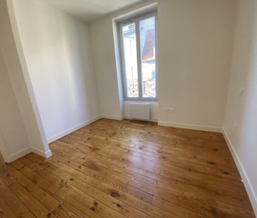 Location Appartement 2 pièces 32m² AIGUEPERSE 63260 - Photo 3