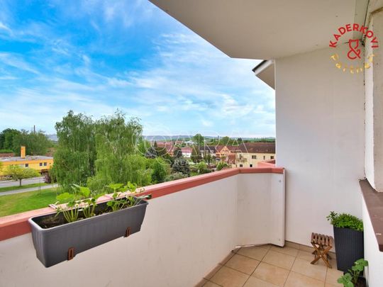 Pronájem bytu 2+1 63 m2 - Photo 1