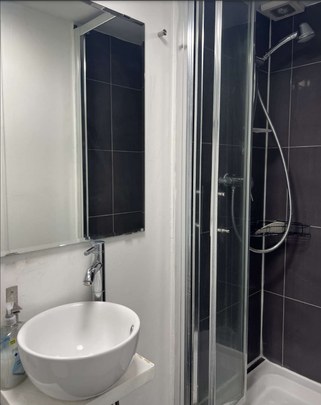 House share to rent - Photo 1