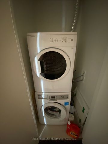 For Lease - 1 Bloor Street Unit# 2411, Toronto, Ontario - Photo 3