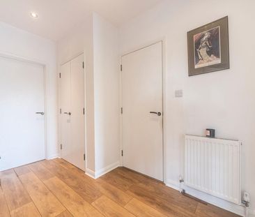 Oak Avenue - Photo 2