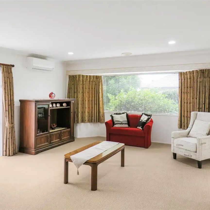 Located in Lynmore! Lynmore - Photo 1