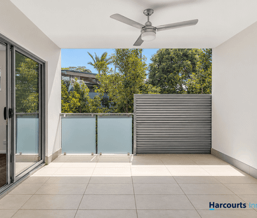 Stylish, Modern Living in the Heart of Hawthorne! - Photo 5