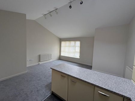 2 bedroom terraced house to rent - Photo 2
