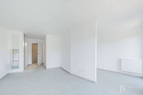 Rental Apartment Bordeaux Saint-Jean - Photo 1