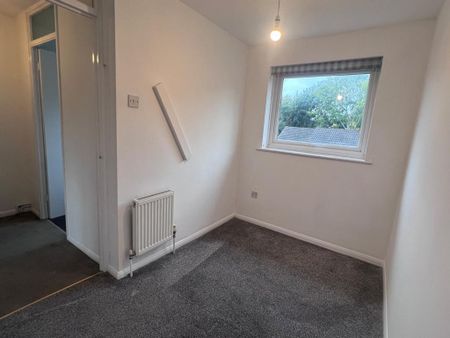2 bedroom terraced house to rent - Photo 3