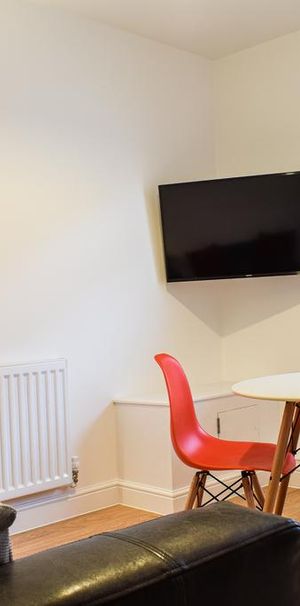 1 bedroom flat to rent - Photo 1