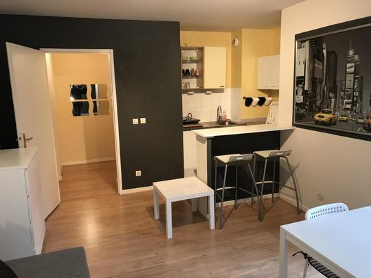 Appartement à Louer à LILLE 600 € - Photo 1