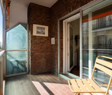 Room in a shared 6-bedroom apartment for rent in Argüelles - Photo 6
