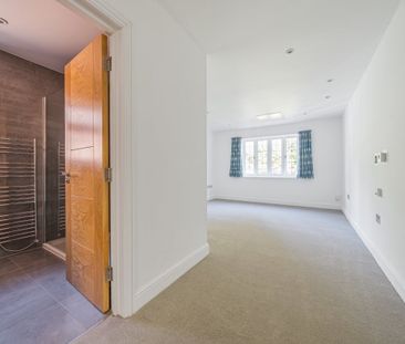 4 bedroom semi-detached house to rent - Photo 6