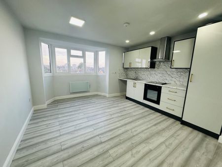 2 bedroom apartment to rent - Photo 4