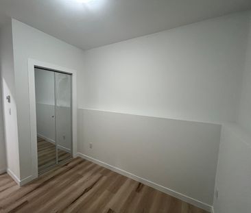 1 Bedroom Lower Unit in Brighton - Photo 2