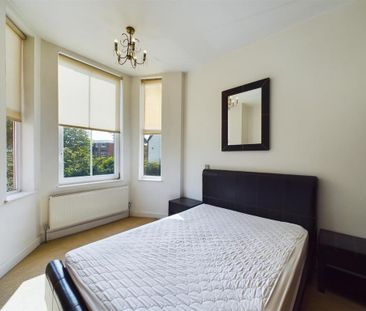2 bedroom flat to rent - Photo 6