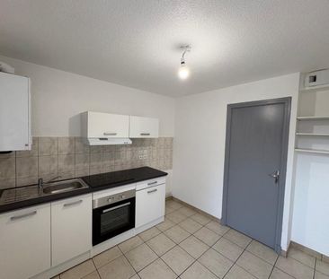 A LOUER - APPARTEMENT T1 - ROANNE SECTEUR HOPITAL - Photo 4