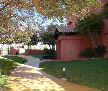 Apartment For Long Term In Punta Del Faro Torrox Costa - Photo 4