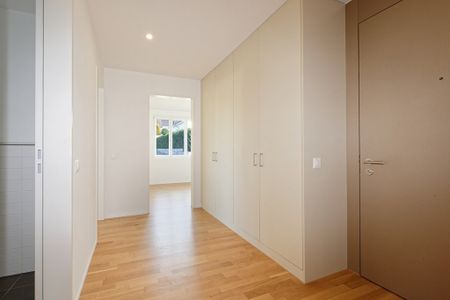 Rent a 4 ½ rooms apartment in Zeihen - Photo 5