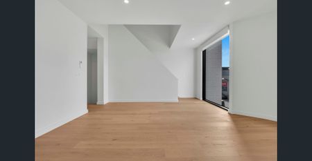 Brand New Luxury 3-Level Home With Private Lift in the Heart of Moonee Ponds! - Photo 3
