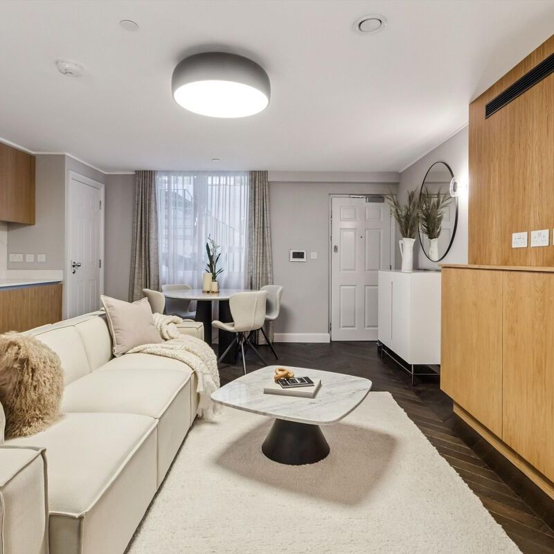 A Bright two bedroom apartment to rent in Marylebone, W1H. - Photo 1